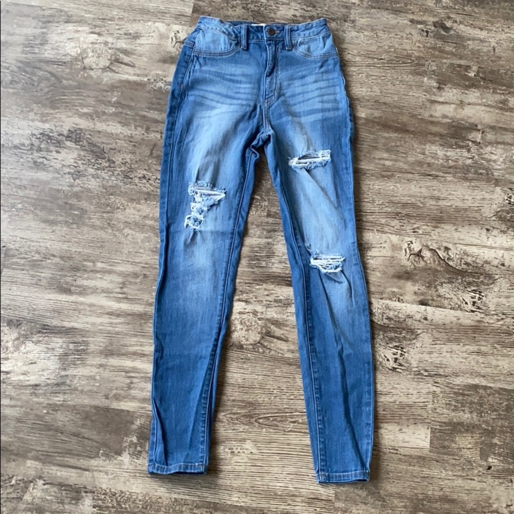 High waist stretch skinny jeans.